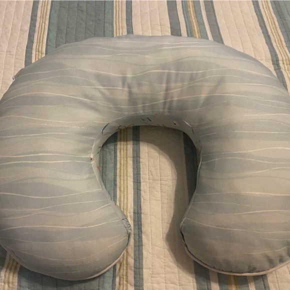 Boppy pillow - Picture 2 of 3